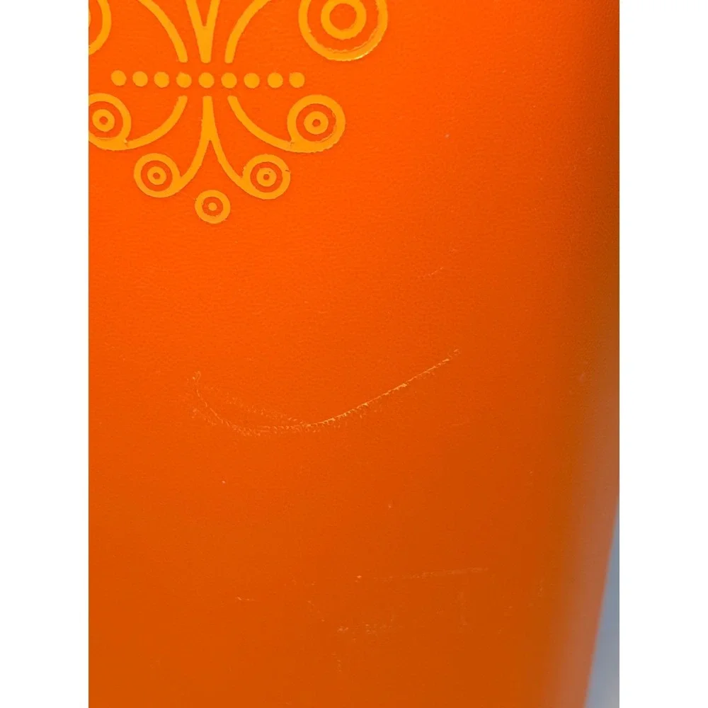 Tupperware add pop